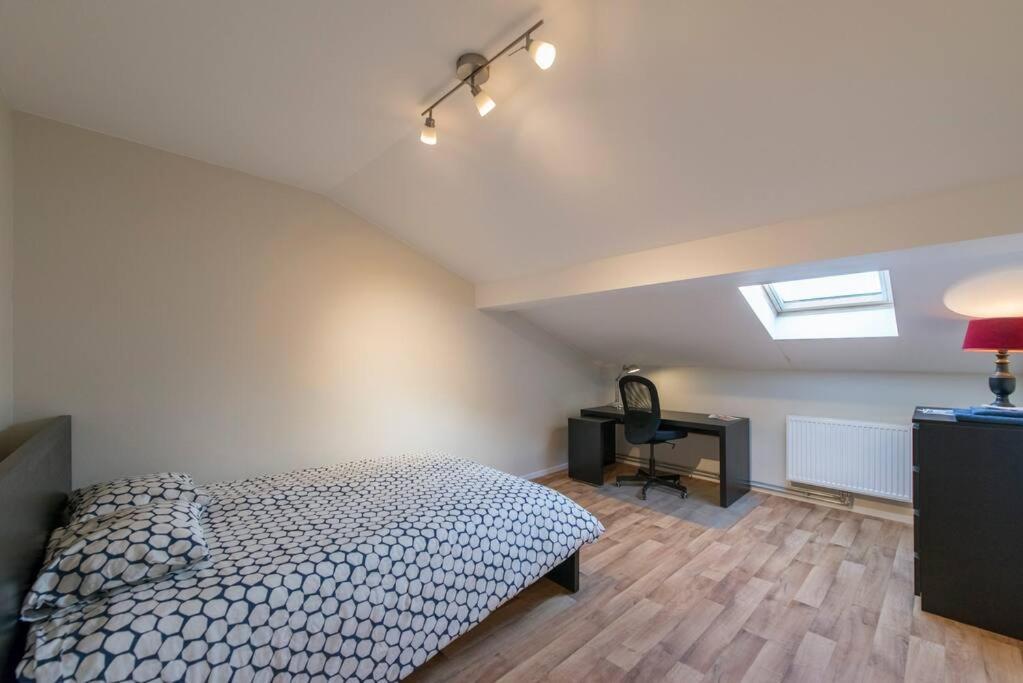 Appartement 4 Chambres A Liège Kültér fotó